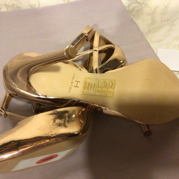 Ladies Heels by Halston. Vegan Leather Copper Color. - Picture 9 of 10